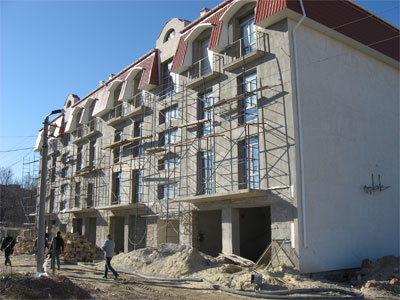 Строящаяся гостиница с видом на Херсонес